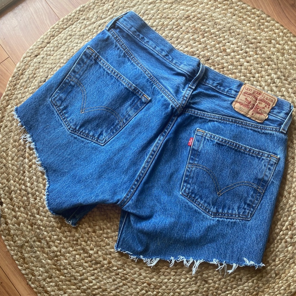 Levi’s 501 Cut Off Shorts